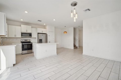 Touwnhouse à vendre à Homestead, Floride: 4 chambres, 127.65 m2 № 2189012 - photo 6