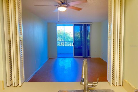 Copropriété à louer à Clearwater, Floride: 1 chambre, 70.61 m2 № 2412572 - photo 3