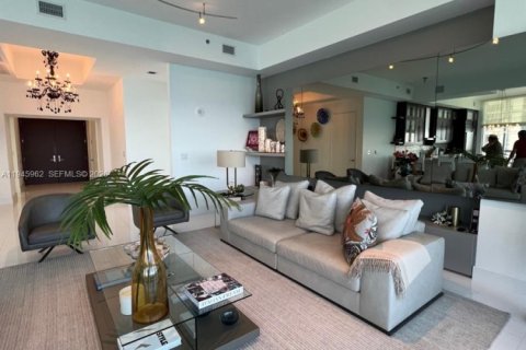 Copropriété à louer à Sunny Isles Beach, Floride: 3 chambres, 272.02 m2 № 2336014 - photo 4