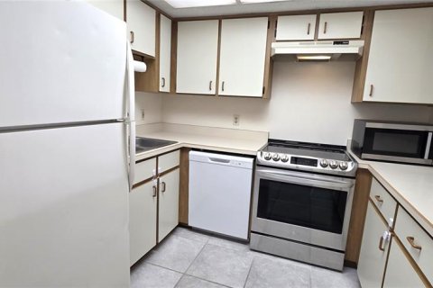 Touwnhouse à louer à Port Orange, Floride: 2 chambres, 117.34 m2 № 2378239 - photo 7