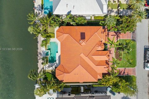 House in Fort Lauderdale, Florida 5 bedrooms, 568 sq.m. № 2075699 - photo 6
