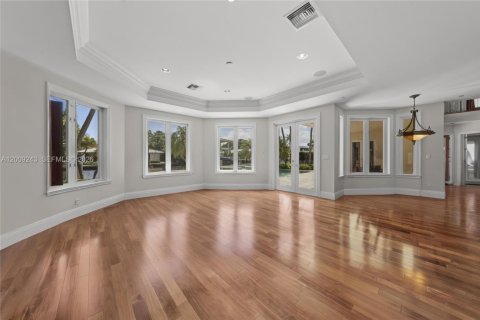 House in Fort Lauderdale, Florida 5 bedrooms, 568 sq.m. № 2075699 - photo 22