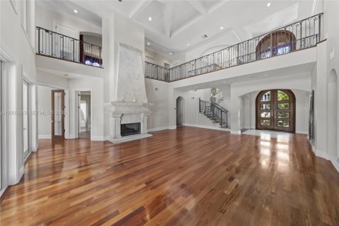 House in Fort Lauderdale, Florida 5 bedrooms, 568 sq.m. № 2075699 - photo 11
