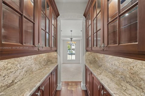 House in Fort Lauderdale, Florida 5 bedrooms, 568 sq.m. № 2075699 - photo 20