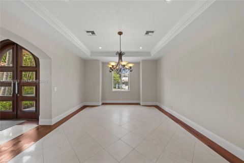 House in Fort Lauderdale, Florida 5 bedrooms, 568 sq.m. № 2075699 - photo 15