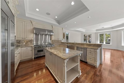 House in Fort Lauderdale, Florida 5 bedrooms, 568 sq.m. № 2075699 - photo 19