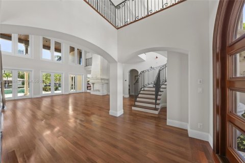 House in Fort Lauderdale, Florida 5 bedrooms, 568 sq.m. № 2075699 - photo 9