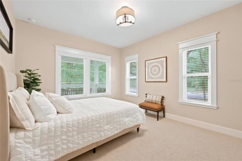 House in Newberry, Florida 4 bedrooms, 408.03 sq.m. № 2224893 - photo 28