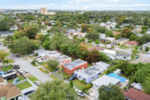 Casa en venta en Miami, Florida, 4 dormitorios, 120.77 m2 № 1578219 - foto 8