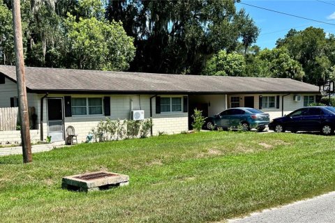 Dúplex en De Leon Springs, Florida 4 dormitorios, 142.7 m2 № 2266710