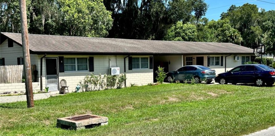 Dúplex en De Leon Springs, Florida 4 dormitorios, 142.7 m2 № 2266710