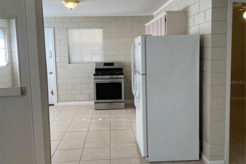 Dúplex en venta en De Leon Springs, Florida, 4 dormitorios, 142.7 m2 № 2266710 - foto 5
