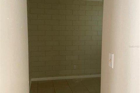 Dúplex en venta en De Leon Springs, Florida, 4 dormitorios, 142.7 m2 № 2266710 - foto 11