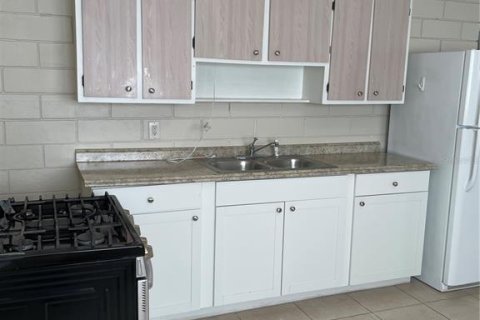 Dúplex en venta en De Leon Springs, Florida, 4 dormitorios, 142.7 m2 № 2266710 - foto 6