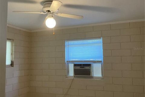 Dúplex en venta en De Leon Springs, Florida, 4 dormitorios, 142.7 m2 № 2266710 - foto 13