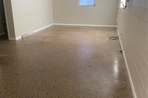 Dúplex en venta en De Leon Springs, Florida, 4 dormitorios, 142.7 m2 № 2266710 - foto 22
