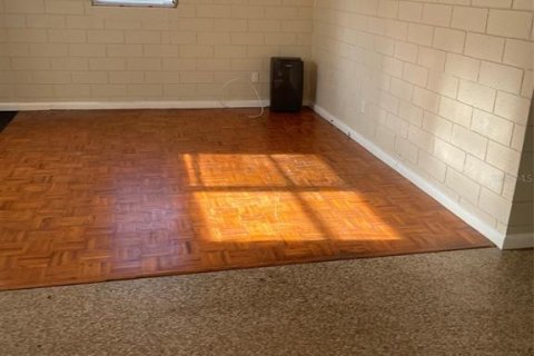 Dúplex en venta en De Leon Springs, Florida, 4 dormitorios, 142.7 m2 № 2266710 - foto 21