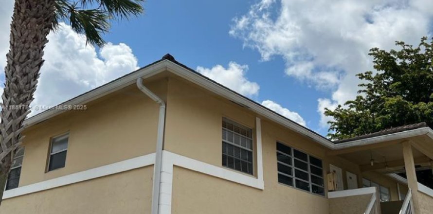 Condo à Coral Springs, Floride, 2 chambres № 1872190