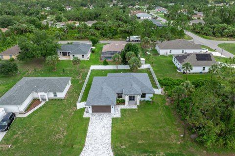 Casa en venta en North Port, Florida, 3 dormitorios, 170.2 m2 № 1777131 - foto 29