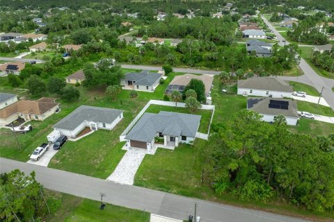 Casa en venta en North Port, Florida, 3 dormitorios, 170.2 m2 № 1777131 - foto 4