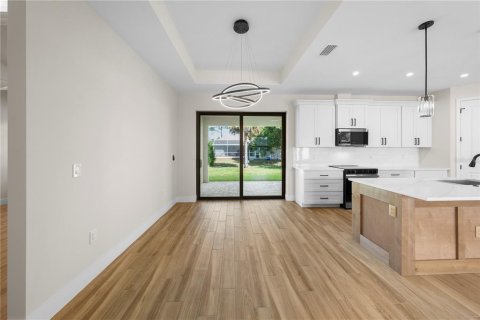 Casa en venta en North Port, Florida, 3 dormitorios, 170.2 m2 № 1777131 - foto 11