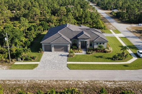 Land in Lehigh Acres, Florida № 2158261