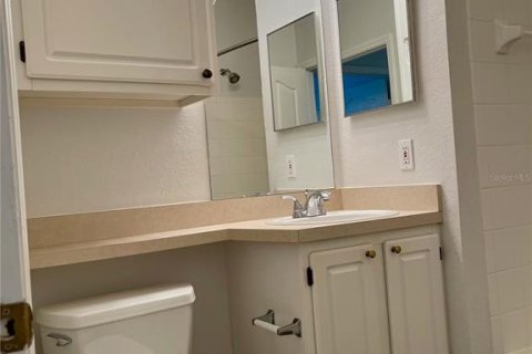 Condo in Orlando, Florida, 1 bedroom  № 1912024 - photo 15