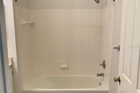 Condo in Orlando, Florida, 1 bedroom  № 1912024 - photo 16