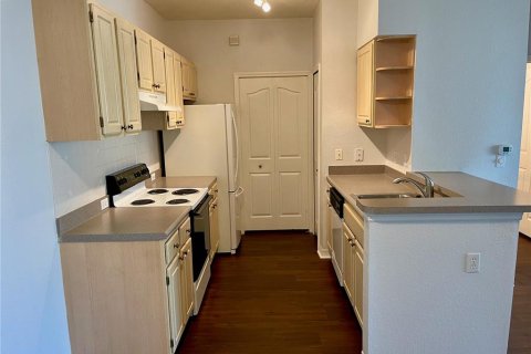 Condo in Orlando, Florida, 1 bedroom  № 1912024 - photo 8