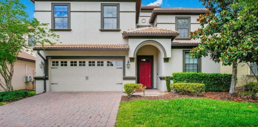 Casa en Davenport, Florida 9 dormitorios, 363.15 m2 № 2234309
