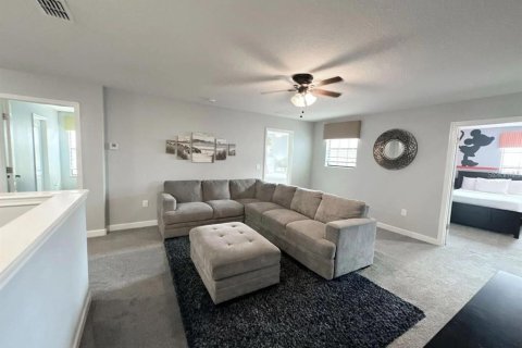 Casa en venta en Davenport, Florida, 9 dormitorios, 363.15 m2 № 2234309 - foto 14
