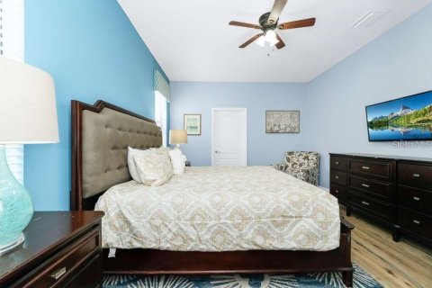 Casa en venta en Davenport, Florida, 9 dormitorios, 363.15 m2 № 2234309 - foto 20