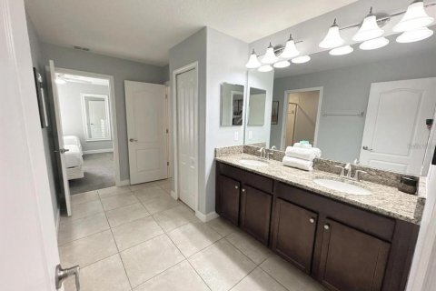 Casa en venta en Davenport, Florida, 9 dormitorios, 363.15 m2 № 2234309 - foto 21