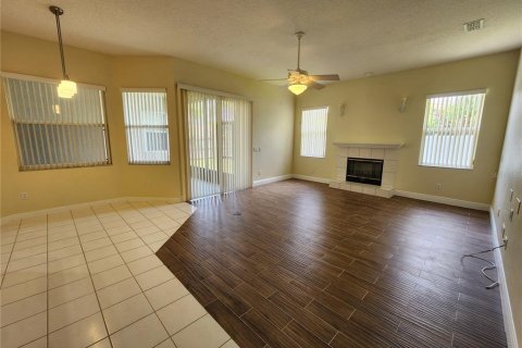 House in Orlando, Florida 4 bedrooms, 248.79 sq.m. № 1916489 - photo 21
