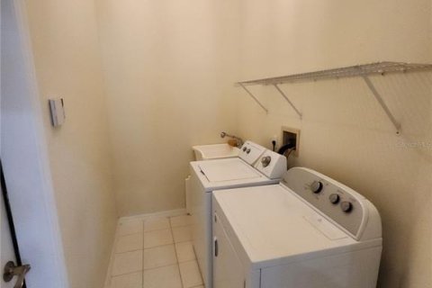 House in Orlando, Florida 4 bedrooms, 248.79 sq.m. № 1916489 - photo 30