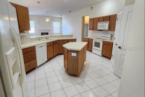House in Orlando, Florida 4 bedrooms, 248.79 sq.m. № 1916489 - photo 24