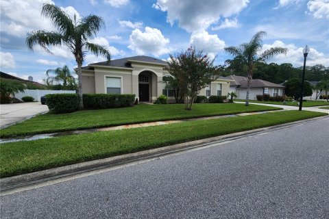 House in Orlando, Florida 4 bedrooms, 248.79 sq.m. № 1916489 - photo 2