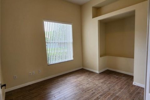 House in Orlando, Florida 4 bedrooms, 248.79 sq.m. № 1916489 - photo 16