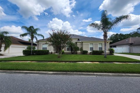 House in Orlando, Florida 4 bedrooms, 248.79 sq.m. № 1916489 - photo 7