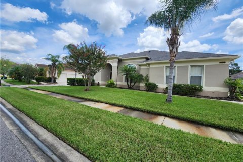 House in Orlando, Florida 4 bedrooms, 248.79 sq.m. № 1916489 - photo 6