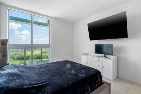 Condominio en venta en Sunrise, Florida, 2 dormitorios, 93.18 m2 № 2155107 - foto 18