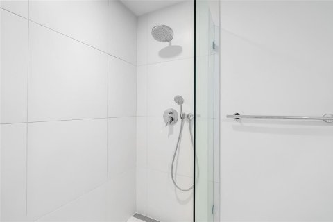 Condominio en venta en Sunrise, Florida, 2 dormitorios, 93.18 m2 № 2155107 - foto 13