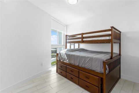 Condominio en venta en Sunrise, Florida, 2 dormitorios, 93.18 m2 № 2155107 - foto 15