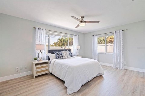 Casa en venta en Seminole, Florida, 3 dormitorios, 138.7 m2 № 1899843 - foto 7