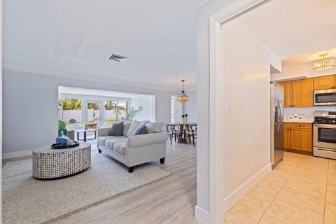 Casa en venta en Seminole, Florida, 3 dormitorios, 138.7 m2 № 1899843 - foto 21