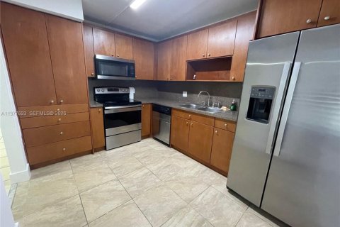 Appartement à louer à Weston, Floride: 2 chambres, 113.34 m2 № 2046399 - photo 4