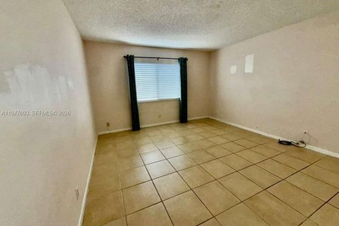 Appartement à louer à Weston, Floride: 2 chambres, 113.34 m2 № 2046399 - photo 5
