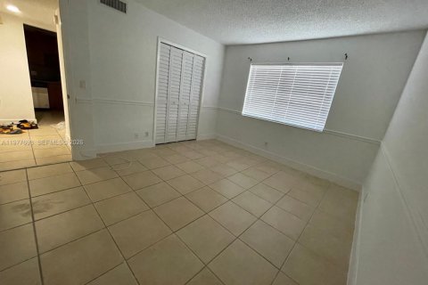 Appartement à louer à Weston, Floride: 2 chambres, 113.34 m2 № 2046399 - photo 15