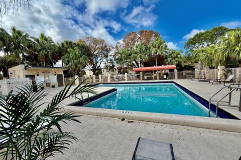 Appartement à louer à Weston, Floride: 2 chambres, 113.34 m2 № 2046399 - photo 18