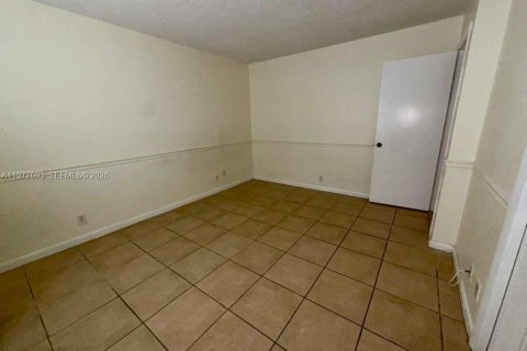Appartement à louer à Weston, Floride: 2 chambres, 113.34 m2 № 2046399 - photo 15